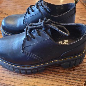 Doc Martens - Womens Size 6 - Brand New - Only worn twice inside